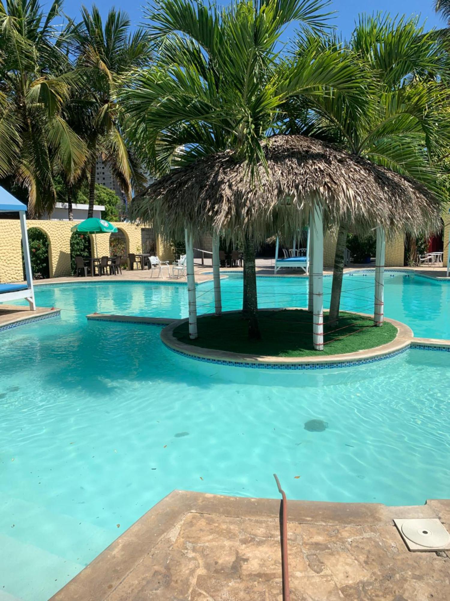 El Currican Juan Dolio Hotel Eksteriør billede
